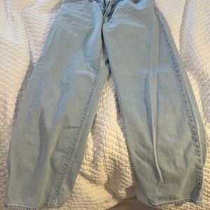 Levi’s baggy dad jeans